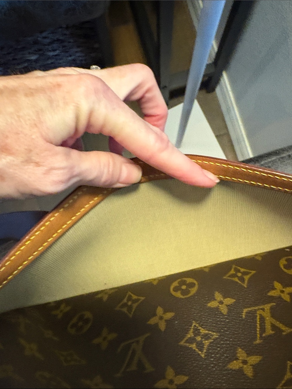 Louis Vuitton Monogram Canvas REPORTER Bag PLUS WALLET  in Brown and Tan EUC!! - Picture 10 of 17